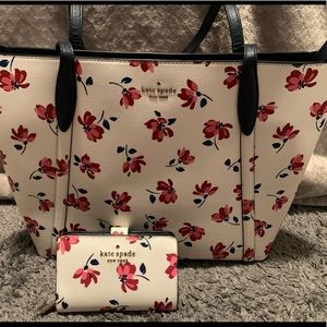 Kate spade tote and wallet bundle!